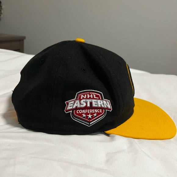 NEVER WORN Bruins NHL Hat - Picture 3 of 7